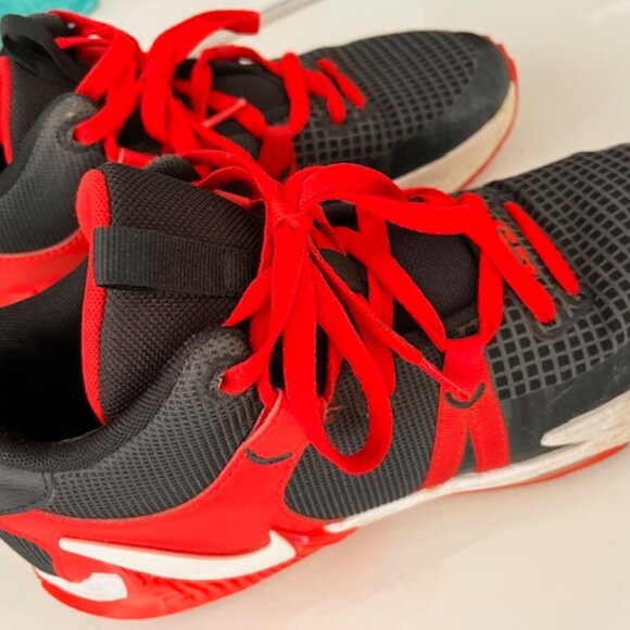 Kids Nike Lebron Witness 7 Black/Red size 7 youth - Picture 4 of 4
